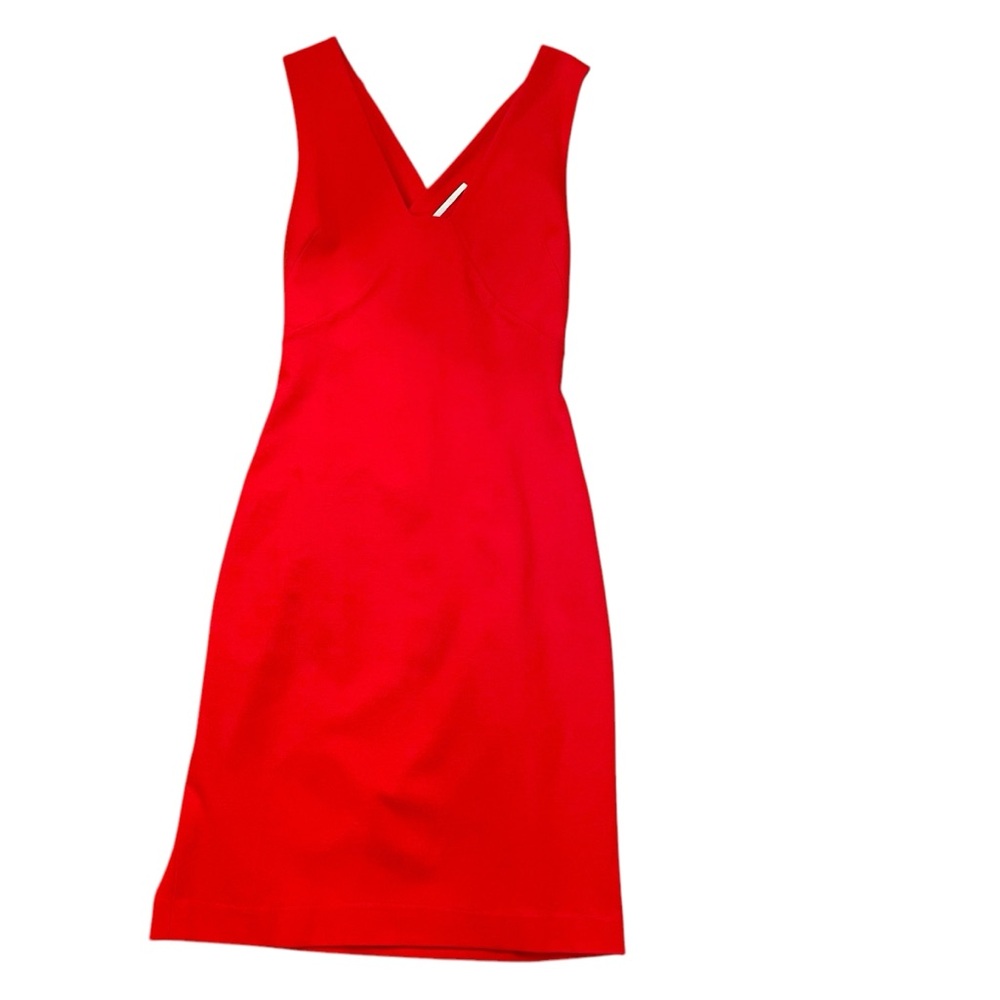 ROSETTA |
GETTY | Criss-cross Back Midi Dress